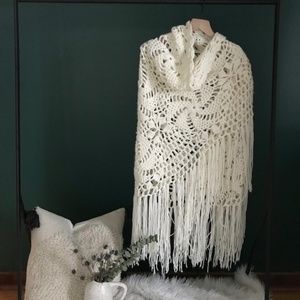Vintage Crocheted Fringe Shawl/Wrap